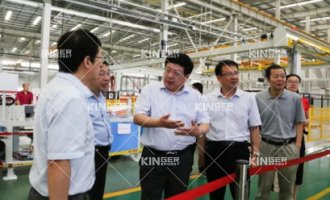 【调研】芜湖市科技局局长一行向导莅临鸿运国际机械人调研考察